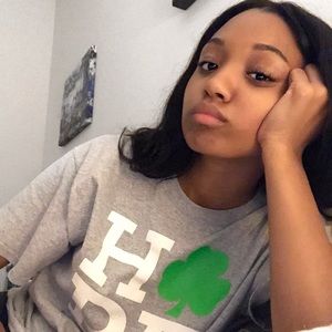 Meet your Posher, Joelle